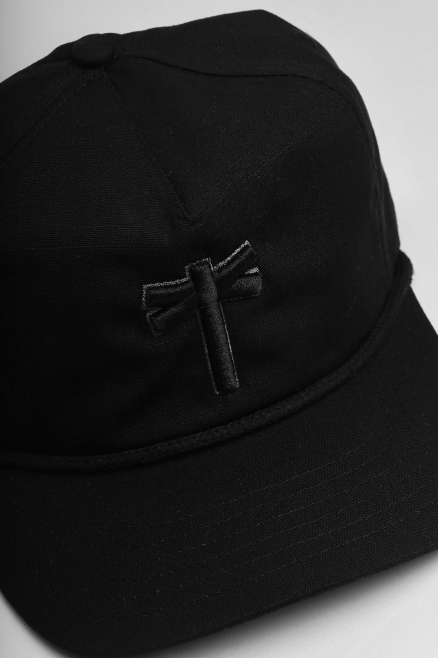 BLACK ROPE FILL CAP