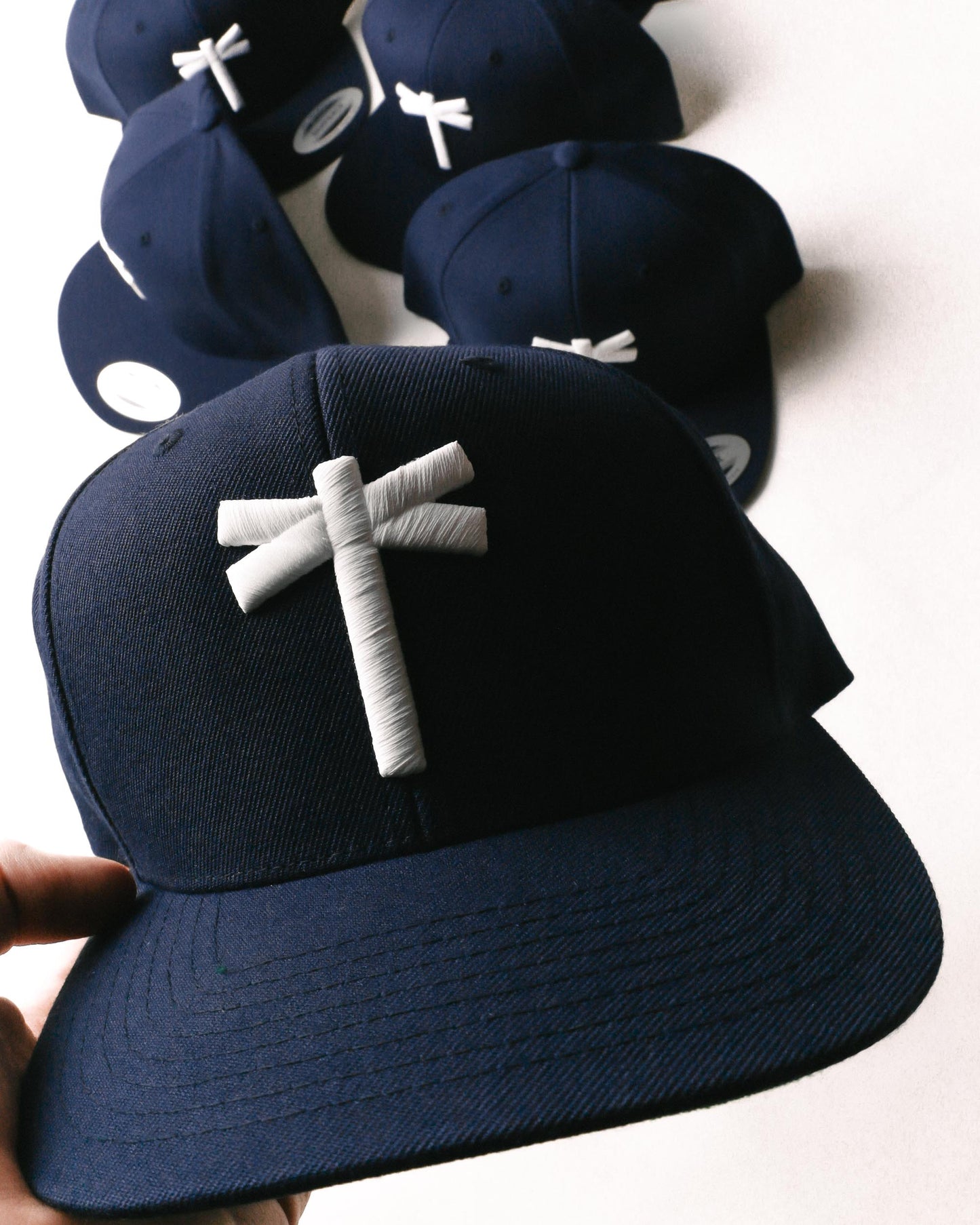 NAVY CLASSIC SNAPBACK